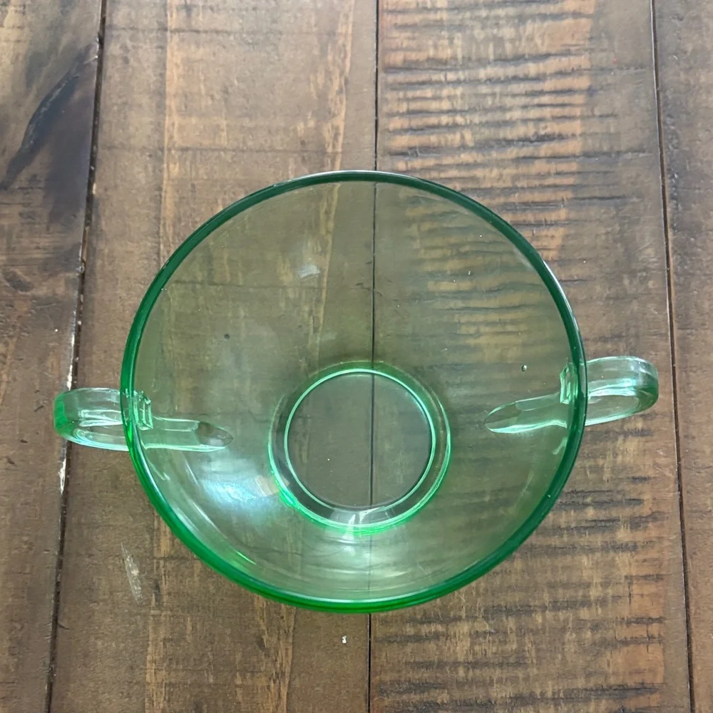 Vintage Green Depression Glass Creamer and Sugar Bowl Set - Picture 7 of 9